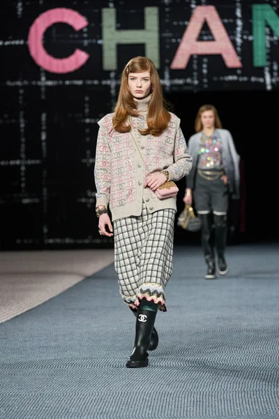 Look 26